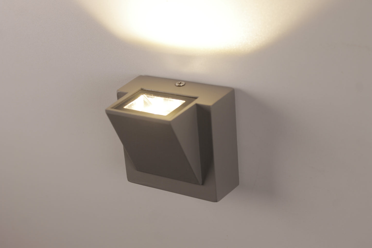Modern Grey LED Wall Light 3W – Warm White 3000K Minimalist Indoor Wall Sconce