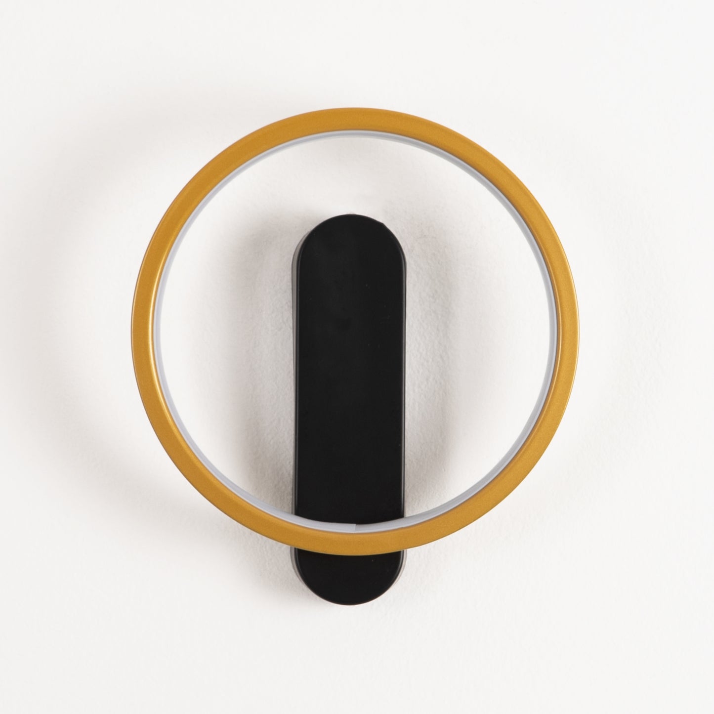 Modern Black & Gold LED Wall Light – Stylish Indoor Wall Sconce 3000K Warm Light