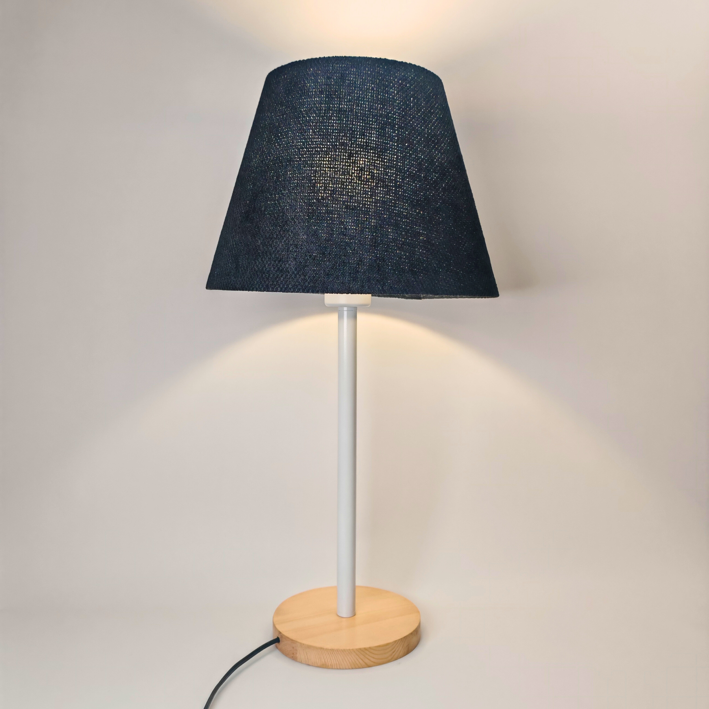 Modern White Table Lamp with Black Shade – Stylish Bedside & Desk Lighting E27