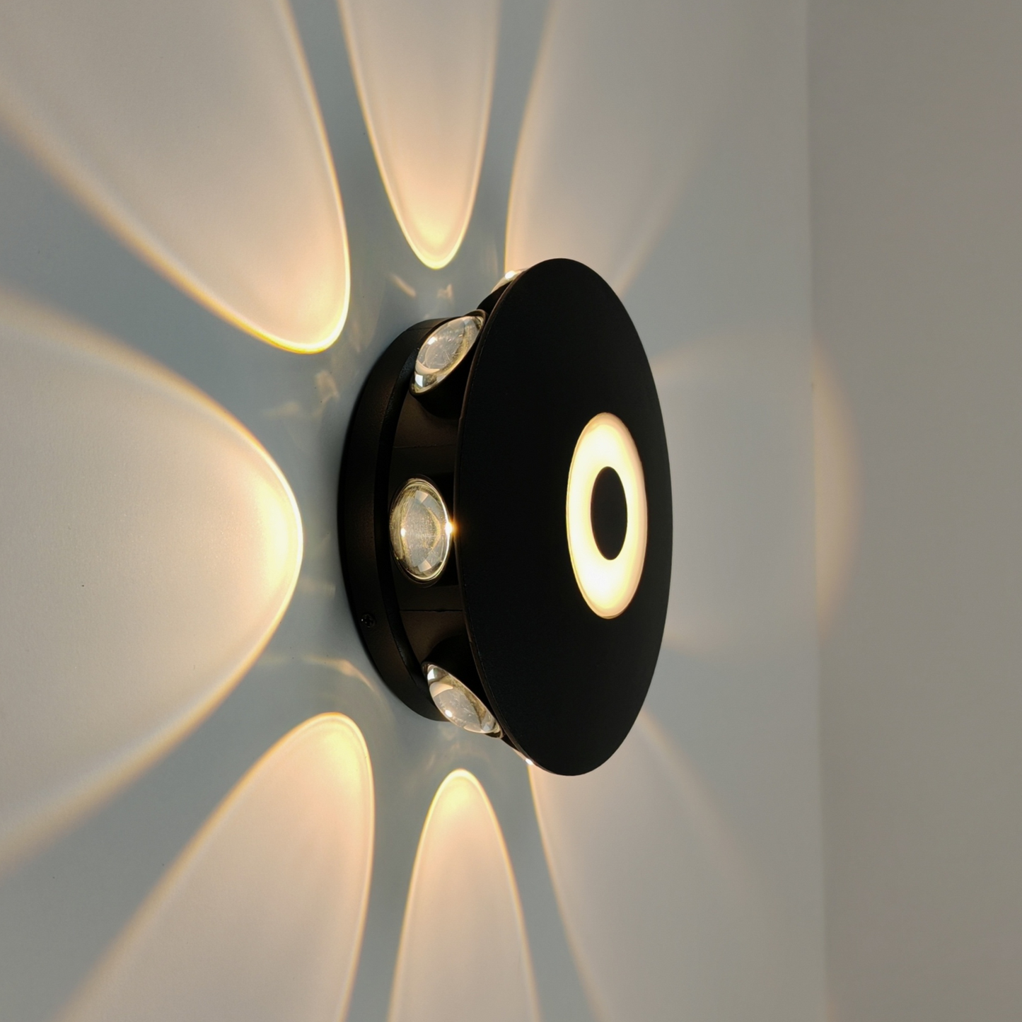 Modern Black Wall Light LED Warm White 3000K Minimalist Metal Wall Sconce