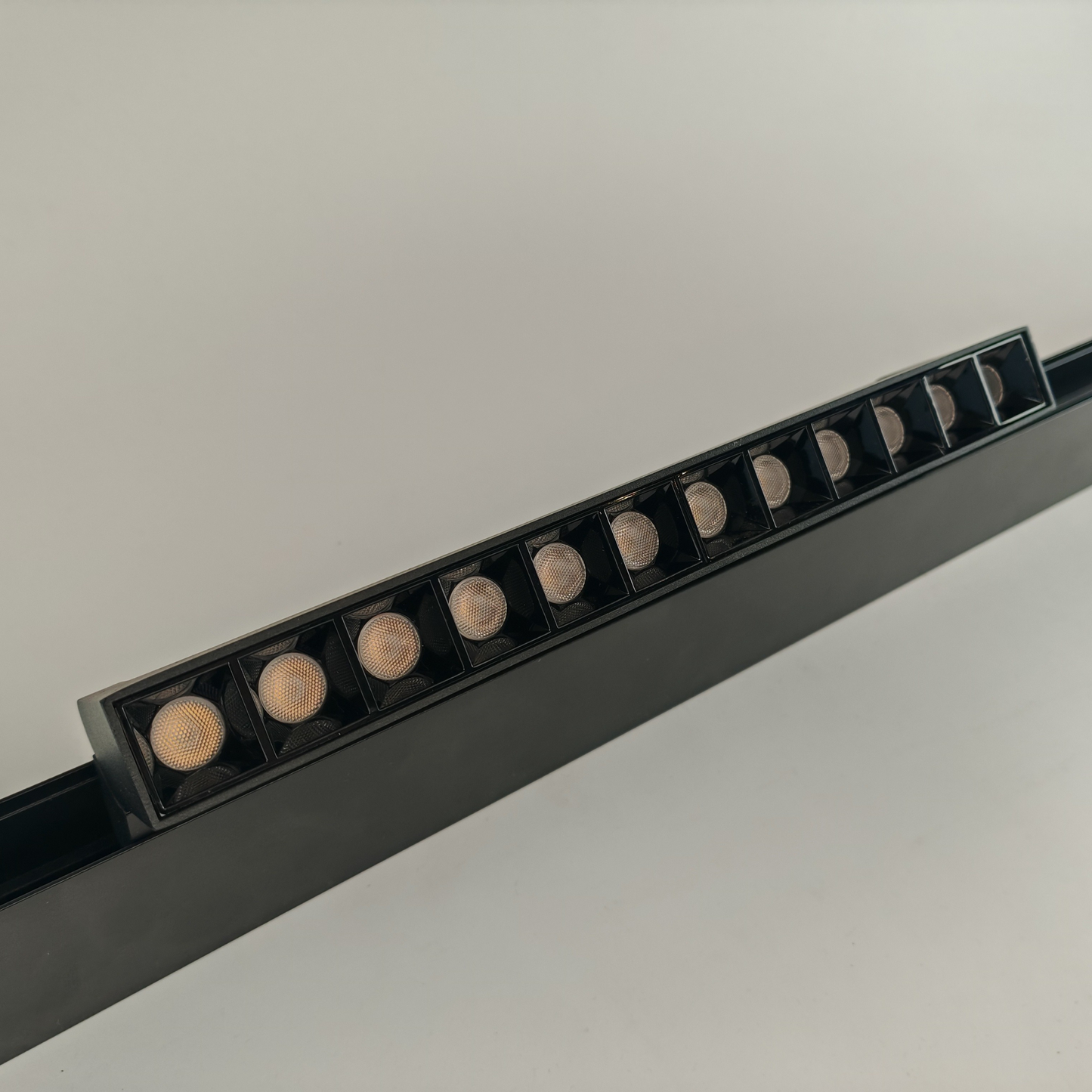 Magnetic Track Adjustable Spotlight 12W 24cm – Modern Black LED Spot Light