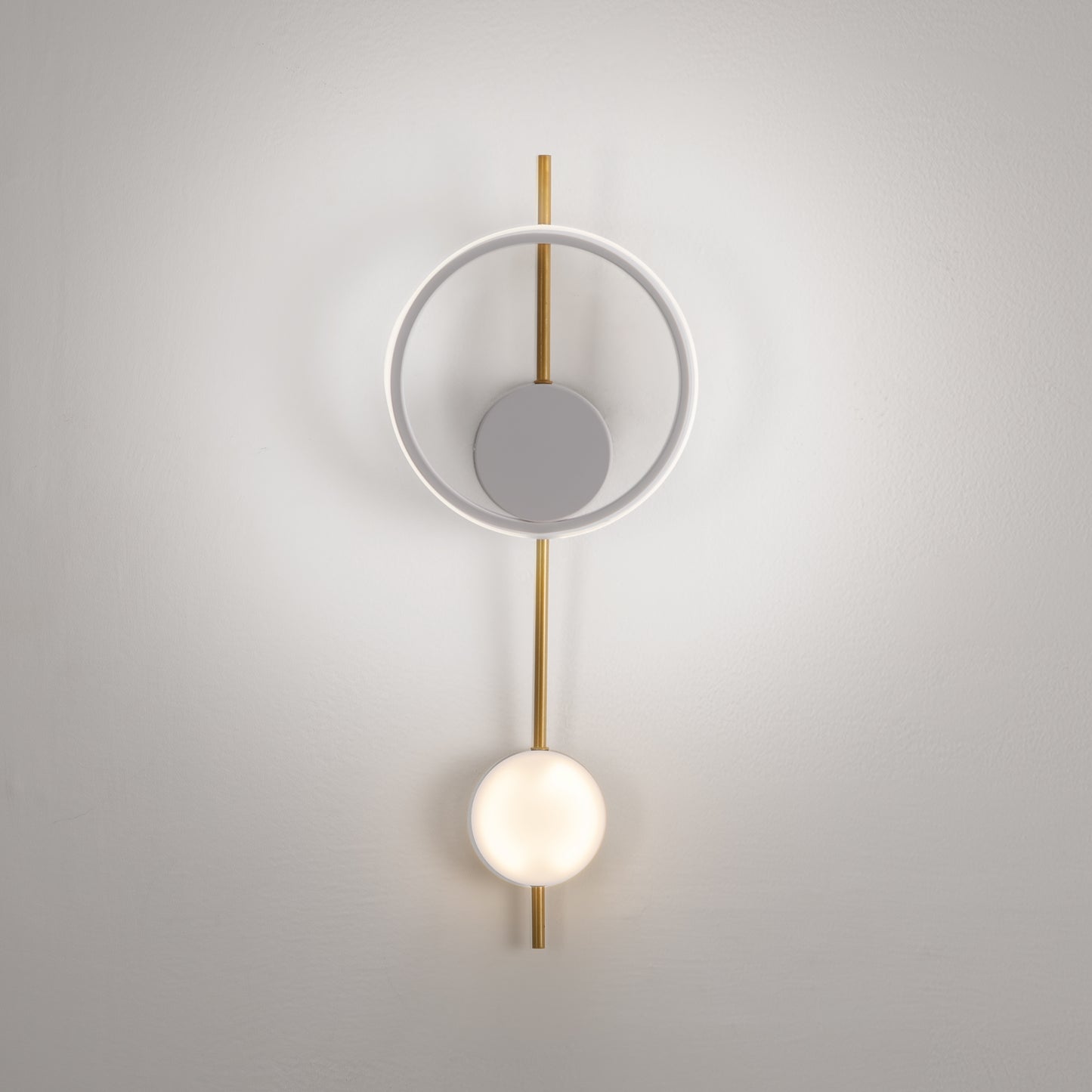Modern Gold LED Wall Light – Elegant Wall Sconce 3000K Warm Light