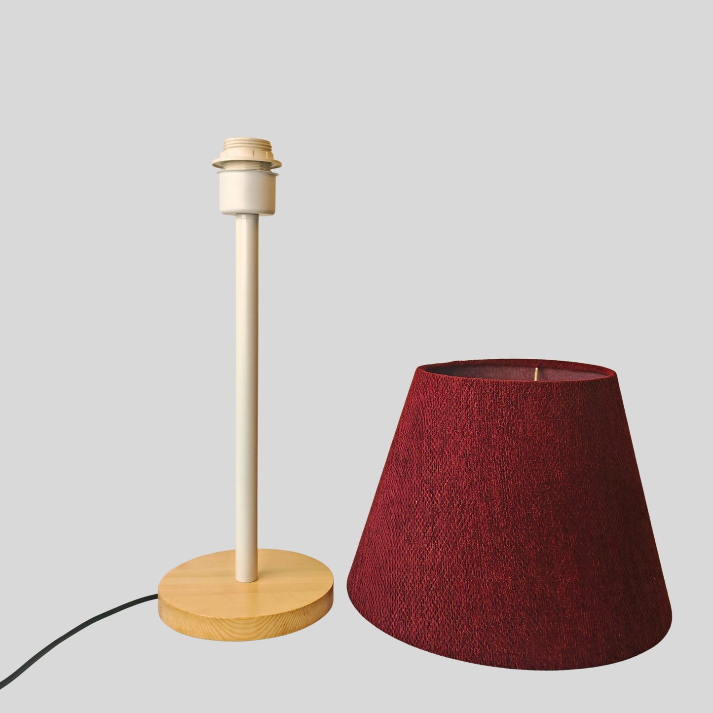 Modern White Table Lamp with Wooden Base and Burgundy Shade – Elegant Bedside & Desk Lighting E27