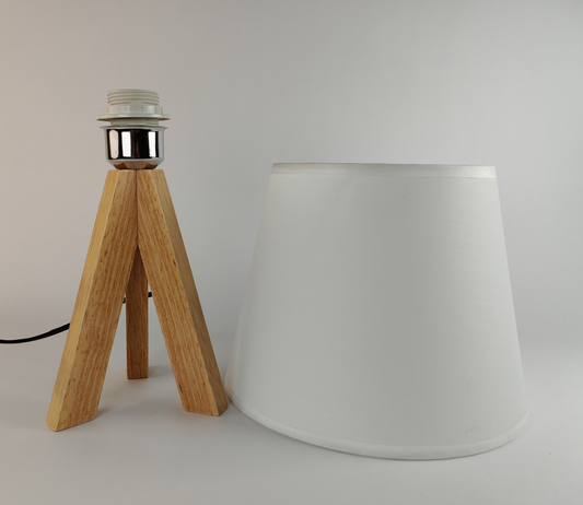 Modern Wooden Table Lamp with E27 Bulb – Stylish Bedside & Desk Light