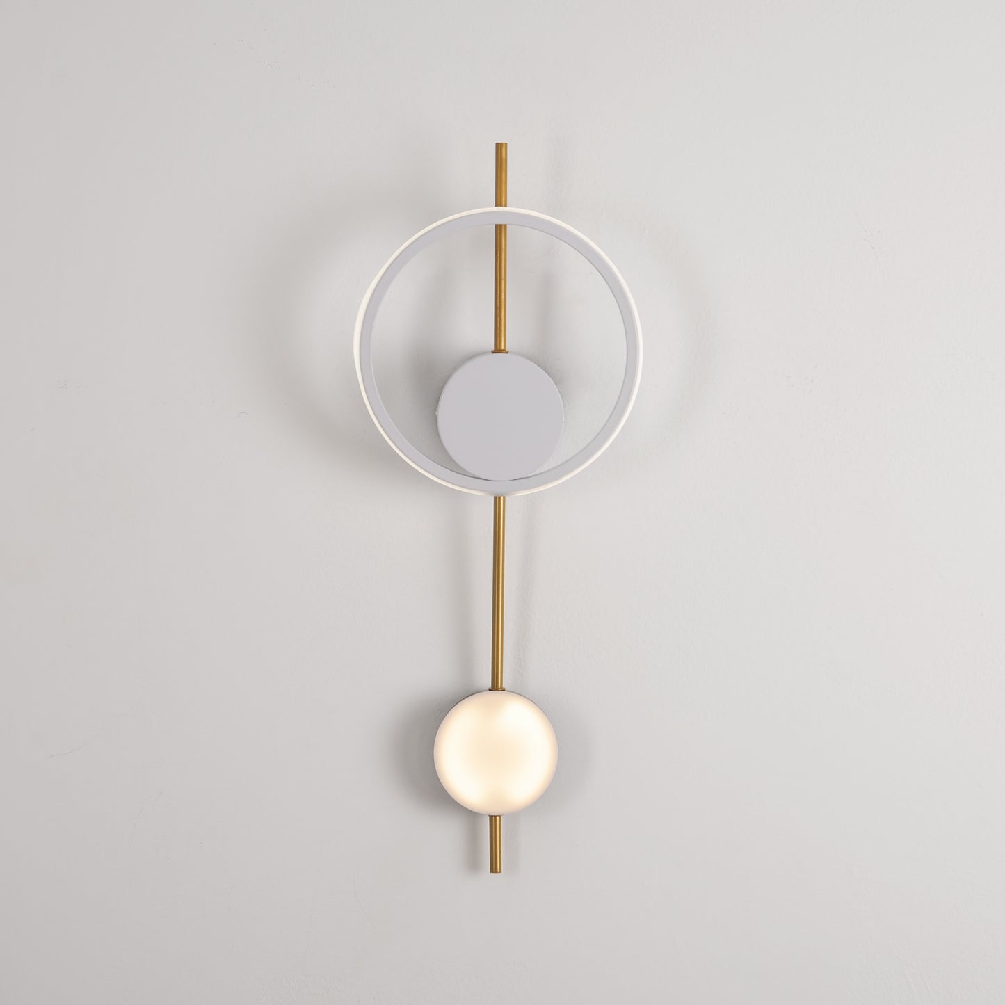 Modern Gold LED Wall Light – Elegant Wall Sconce 3000K Warm Light