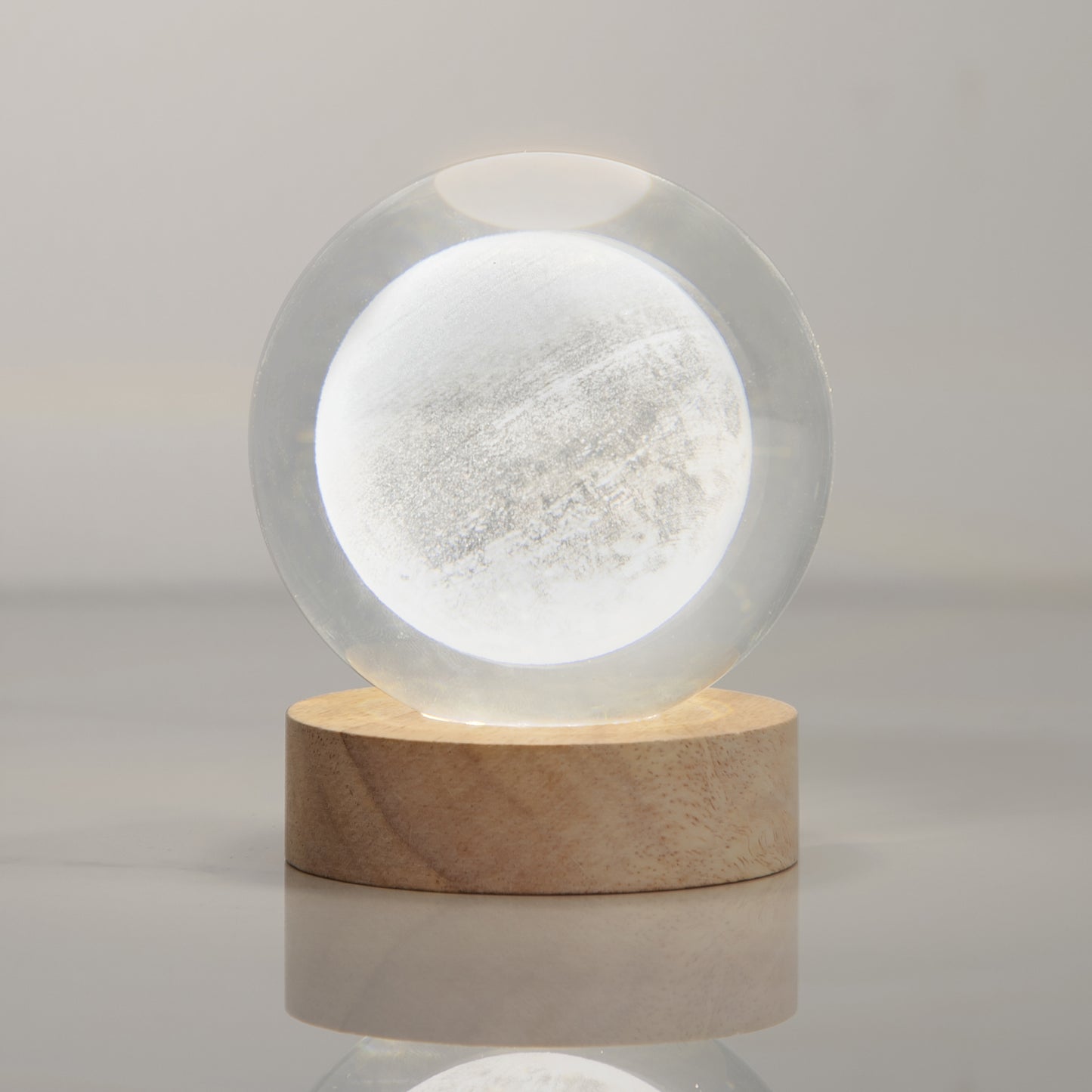 Modern Wooden Table Lamp with Beige Shade – Elegant Bedside & Desk Light 3000K Warm Light