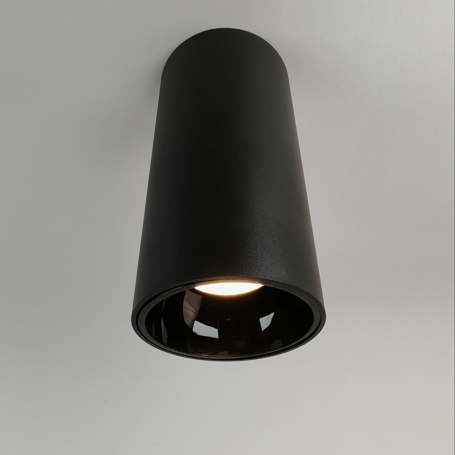 Modern Black Cylinder Ceiling Light 15W Warm White 3000K LED Surface Mounted Spot Light