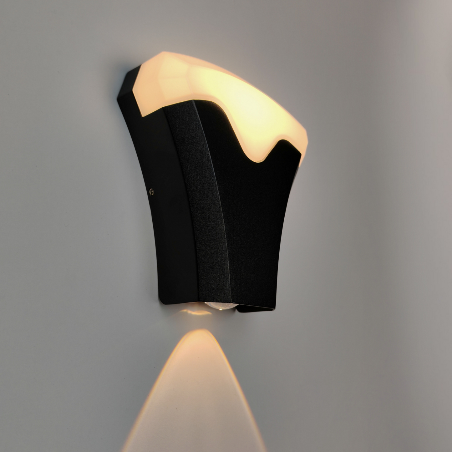 Modern Black Wall Light LED Warm White 3000K Slim Metal Wall Sconce