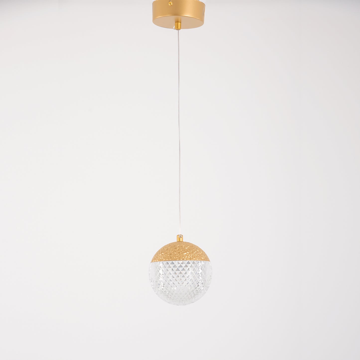 Dual-head design provides balanced illumination, ideal for dining tables, kitchen islands, and counters